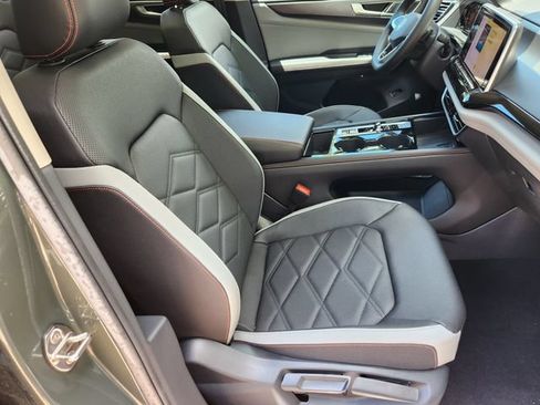 New 2026 Volkswagen Atlas Peak Edition AWD/4WD image 12