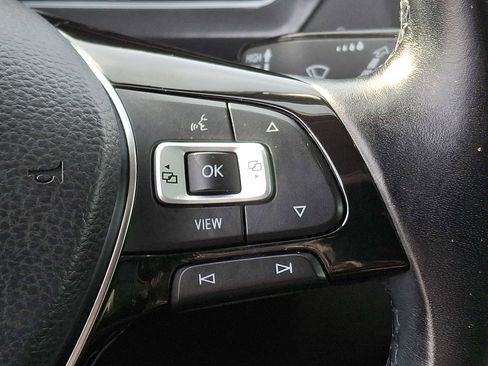 Used 2019 Volkswagen Tiguan SEL Premium image 21