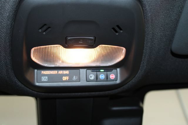 Used 2025 Buick Envista Preferred w/ Convenience II Package FWD image 31