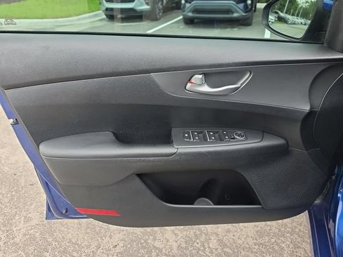 Used 2019 Kia Forte LXS FWD image 15