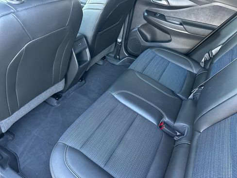 Used 2025 Buick Envista Preferred image 12