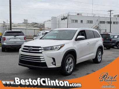 Used 2017 Toyota Highlander FWD V6