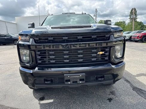 Used 2022 Chevrolet Silverado 2500 Custom w/ Custom Value Package AWD/4WD image 8