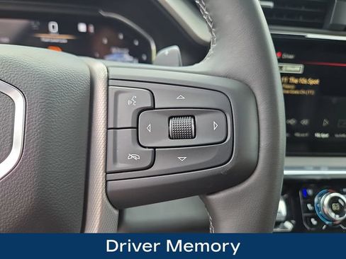 Used 2025 GMC Sierra 1500 Denali AWD/4WD image 8