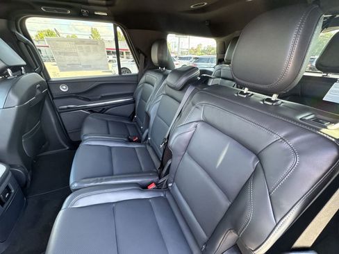 New 2025 Lincoln Navigator Reserve w/ Jet Appearance Package image 23
