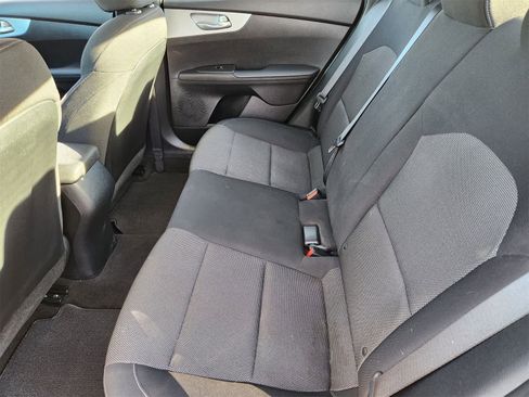 Certified 2024 Kia Forte LXS w/ LXS Technology Package image 23
