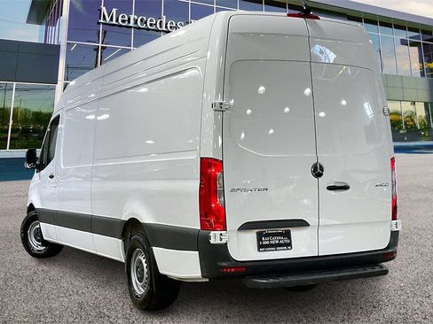 Used 2025 Mercedes-Benz Sprinter 2500 image 2
