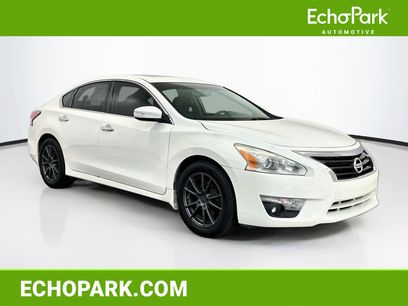 Used 2015 Nissan Altima 2.5 SL w/ Moonroof Package