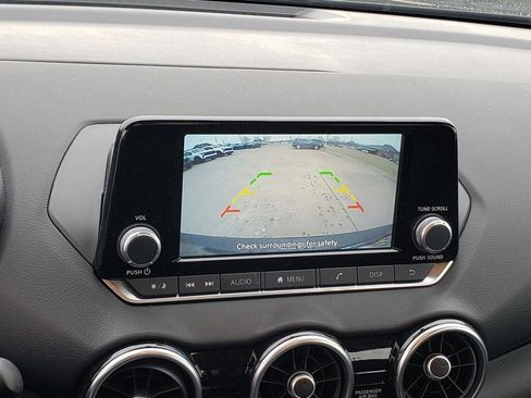 Certified 2025 Nissan Sentra S image 32