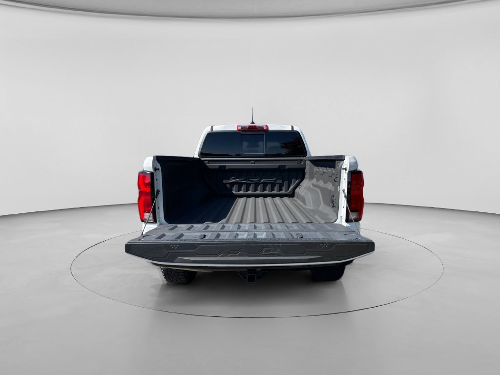 Used 2024 Chevrolet Colorado ZR2 AWD/4WD image 18