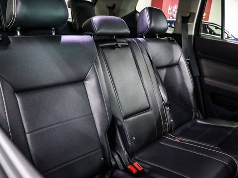 Used 2021 Volkswagen Atlas SE w/ Panoramic Sunroof Package FWD image 31