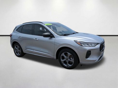 Used 2023 Ford Escape ST-Line w/ Tech Pack #1 FWD image 2