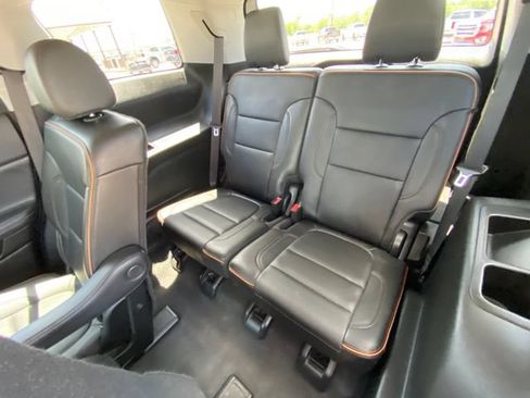 Used 2023 GMC Acadia AT4 w/ Preferred Package AWD/4WD image 15