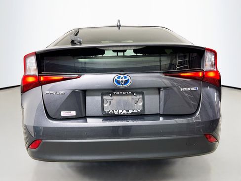 Used 2022 Toyota Prius LE image 6