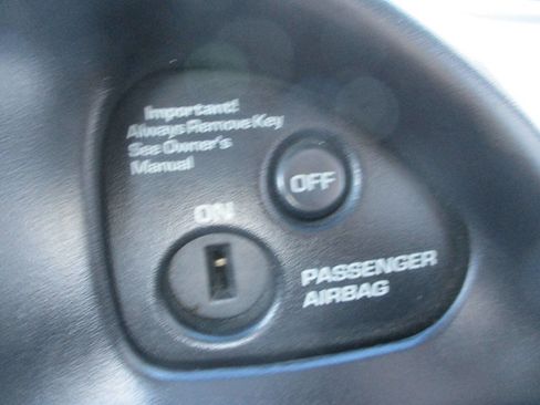 Used 2000 Dodge Ram 2500 Truck 2WD Regular Cab image 31