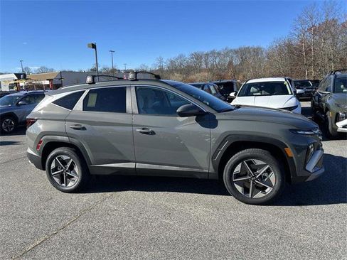 New 2026 Hyundai Tucson SEL image 2