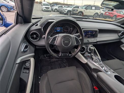 Used 2023 Chevrolet Camaro LT image 15