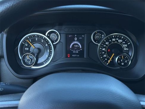 Used 2022 RAM 2500 Tradesman w/ Chrome Appearance Group image 22