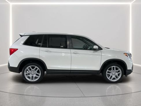 Used 2024 Honda Passport EX-L image 7