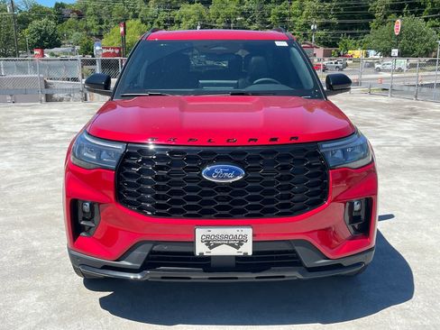 New 2026 Ford Explorer ST-Line w/ ST-Line Street Pack AWD/4WD image 5