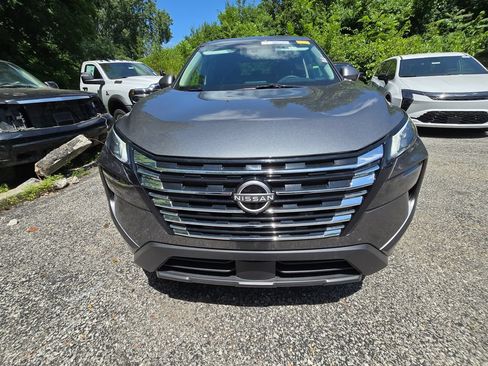 Used 2026 Nissan Rogue SV FWD image 12