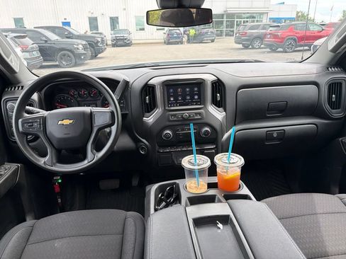 Used 2023 Chevrolet Silverado 1500 Custom AWD/4WD image 5