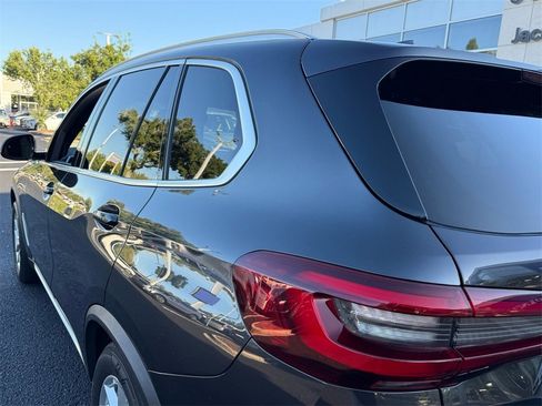 Used 2020 BMW X5 xDrive40i w/ Convenience Package image 9