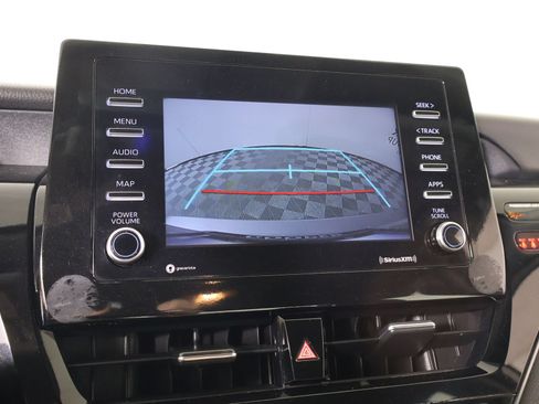 Used 2022 Toyota Camry SE FWD image 6