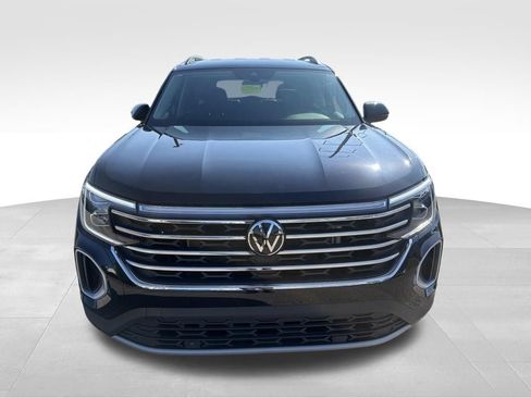 Used 2024 Volkswagen Atlas SE FWD image 3