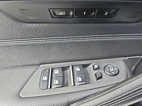 Used 2019 BMW 540i w/ Convenience Package image 31