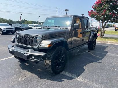 Used 2025 Jeep Gladiator Sport