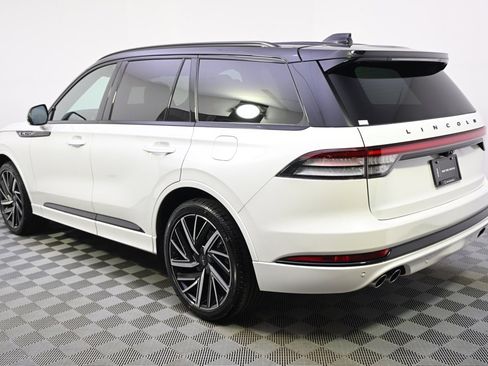 New 2026 Lincoln Aviator Black Label w/ Black Label Special Edition image 3