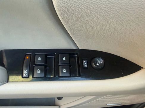 Used 2016 Cadillac XTS Luxury w/ Driver Awareness Package image 23