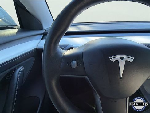 Used 2021 Tesla Model 3 Long Range image 34
