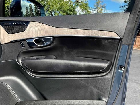 Used 2023 Volvo XC90 B6 Ultimate image 27