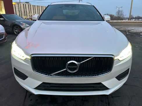 Used 2019 Volvo XC60 T5 Momentum w/ Multimedia Package image 15