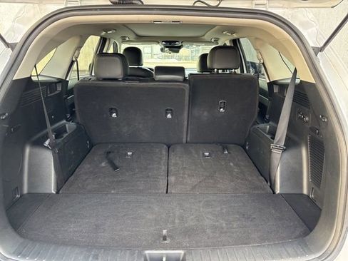 Certified 2022 Kia Sorento S w/ Panoramic Sunroof Package image 38