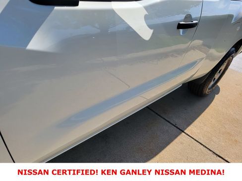 Used 2022 Nissan Frontier S RWD image 12