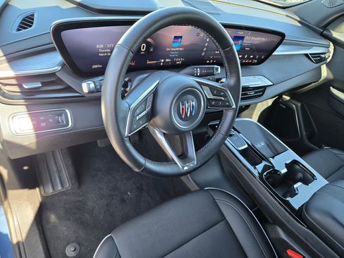 Certified 2025 Buick Enclave Preferred image 13