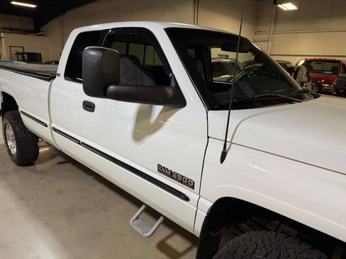 Used 1998 Dodge Ram 2500 Truck 4x4 Quad Cab image 50