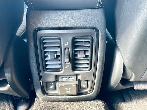 Used 2022 Dodge Durango SRT w/ Technology Group image 27