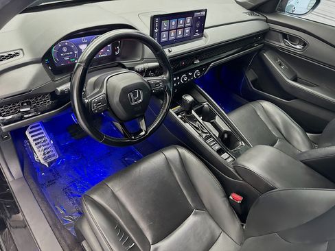 Used 2025 Honda Accord Sport image 7