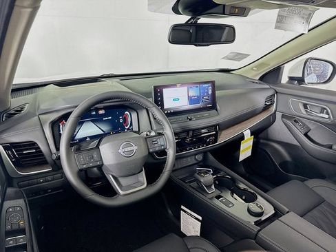 New 2026 Nissan Rogue Platinum w/ Platinum Premium Package image 9