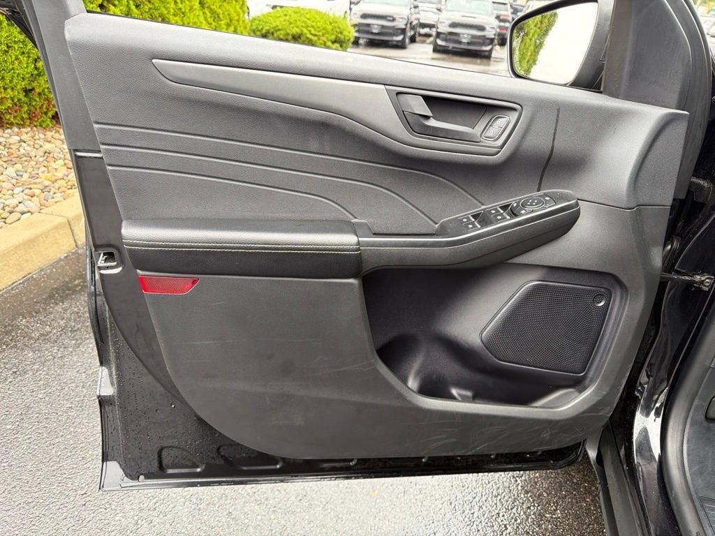 Used 2024 Ford Escape Active AWD/4WD image 14