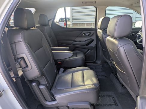 Used 2021 Chevrolet Traverse Premier w/ Redline Edition image 30