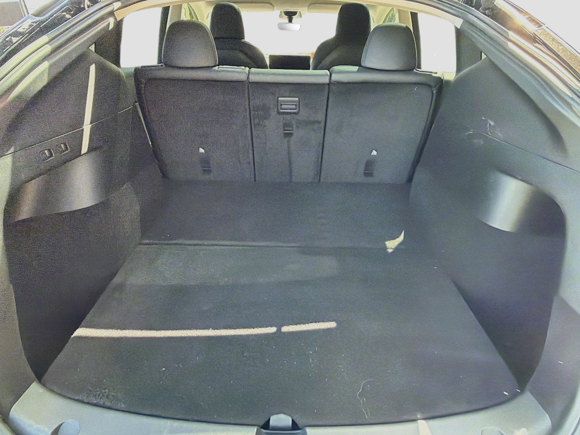 Used 2022 Tesla Model Y Performance AWD/4WD image 12