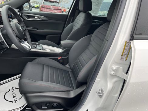 Used 2024 Dodge Hornet R/T w/ R/T Blacktop Package image 13