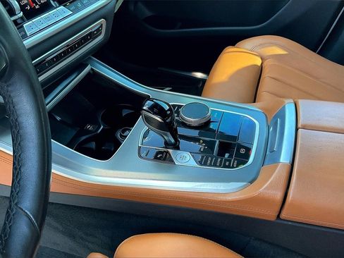 Used 2022 BMW X5 xDrive40i w/ Premium Package image 15