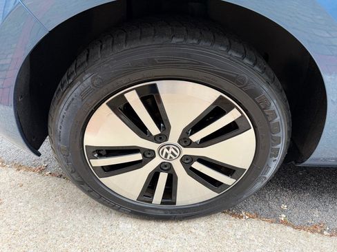 Used 2015 Volkswagen e-Golf SEL Premium image 52