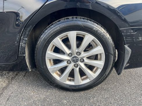 Used 2020 Toyota Camry LE image 32